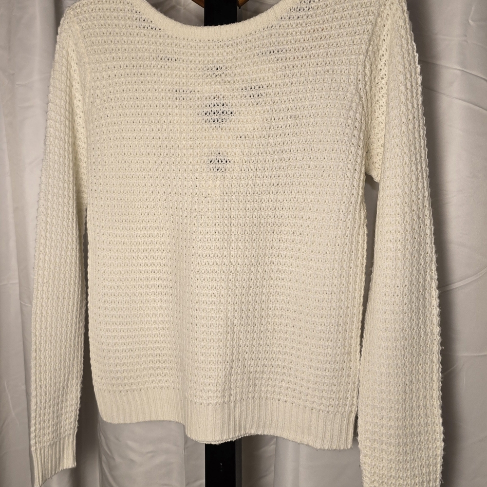 Ambiance White Chunky Knit Crew Neck Sweater‎